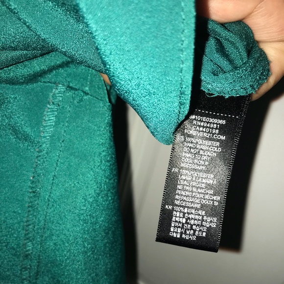 Solid Ruffle Tank Top - Picture 3 of 3